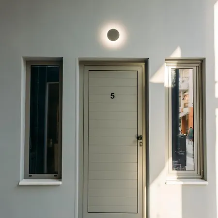 Center Apartment *